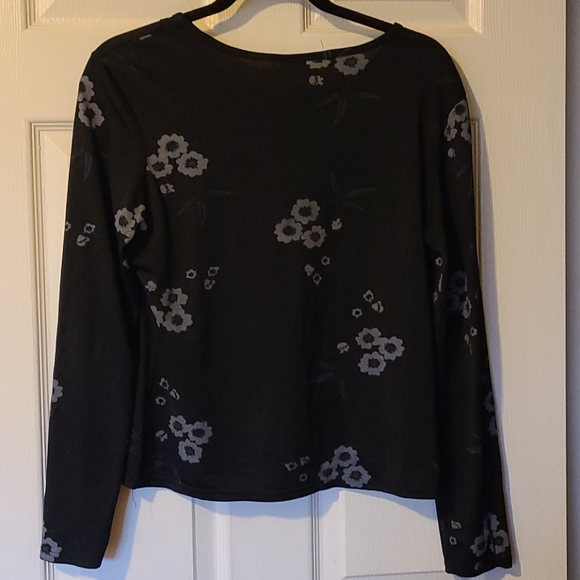 Floral long sleeve top - Picture 3 of 3